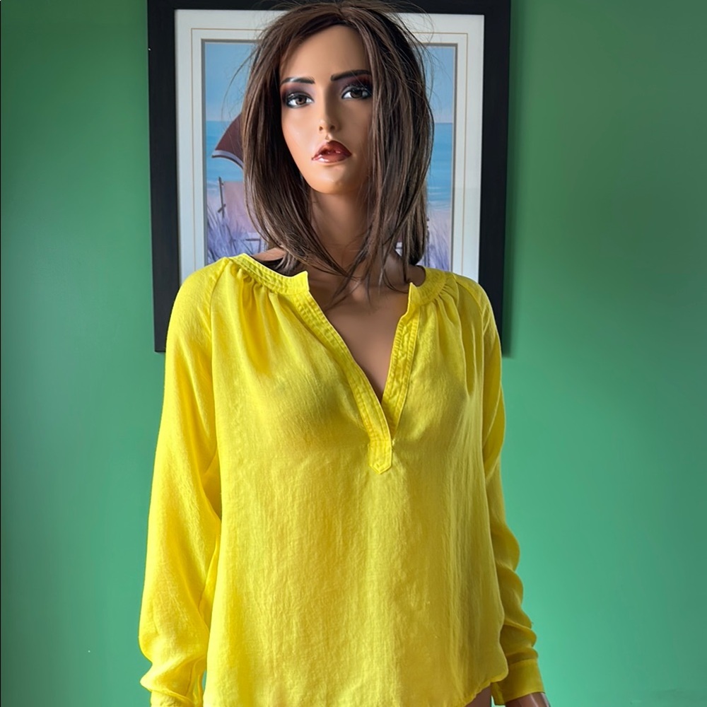 💛💛LOFT Yellow Blouse with Soft Texture💛💛